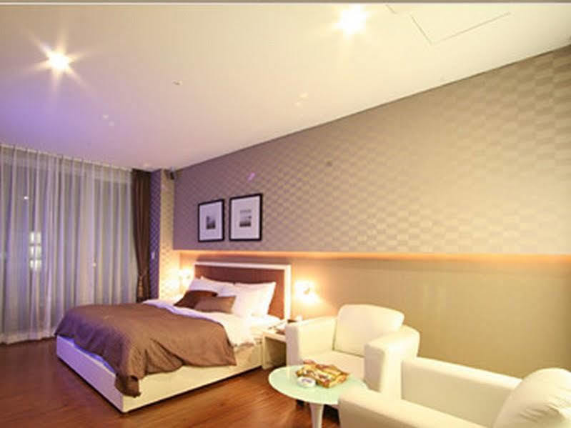 Wiz Hotel Paju Eksteriør billede