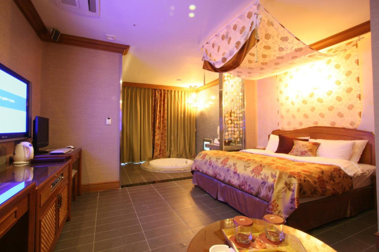 Wiz Hotel Paju Eksteriør billede